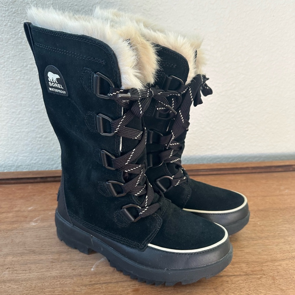 Sorel Black Winter Boots with Fur Trim